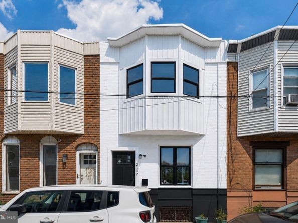 2107 S Garnet Street, Philadelphia PA 19145