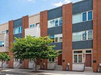 919 N 5TH Street