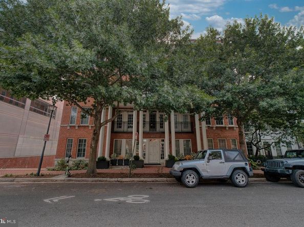 1023 N Royal Street 204, Alexandria VA 22314