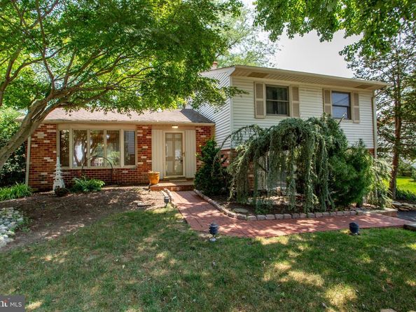 527 Cedarbrook Road, Southampton PA 18966