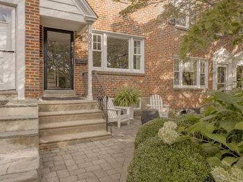 8047 Winston Road