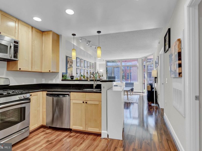 3600 S Glebe Road 327W, Arlington VA 22202