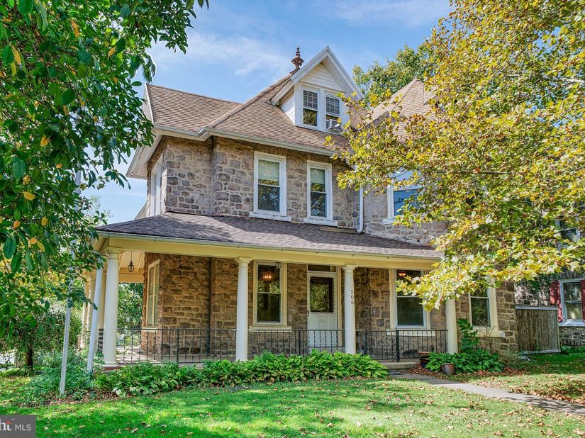 506 Trinity Place, Ambler PA 19002