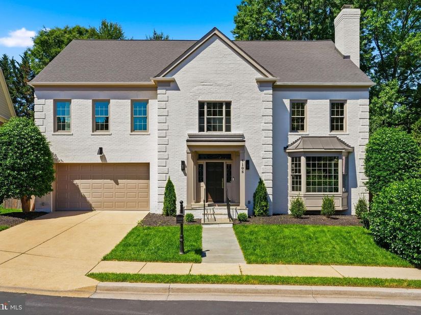 5108 52nd Court NW, Washington DC 20016