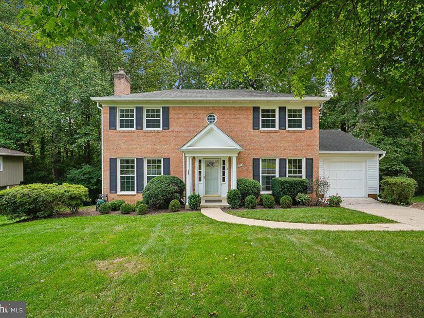 3215 Amberley Lane, Fairfax VA 22031