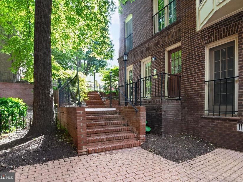 4605 Macarthur Boulevard NW A, Washington DC 20007