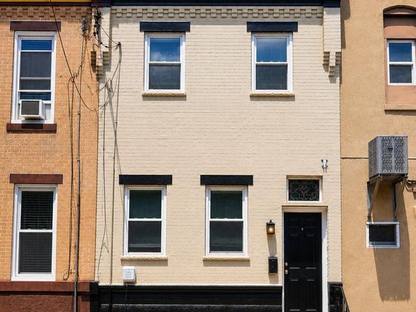 1035 Cantrell Street, Philadelphia PA 19148