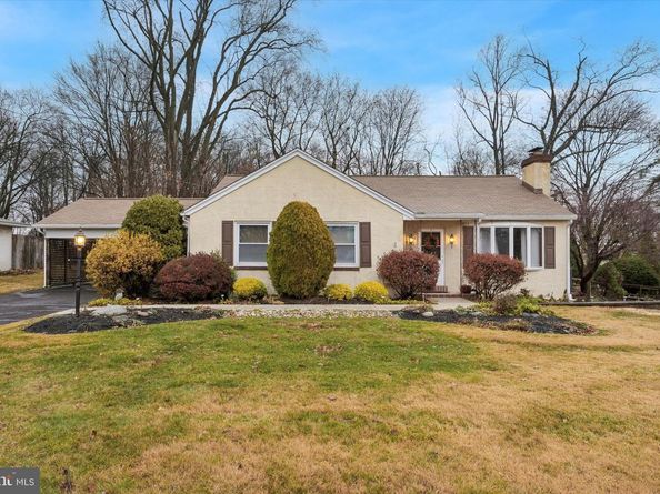 422 W Moreland Avenue, Hatboro PA 19040