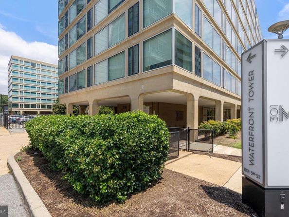 1101 3rd Street SW 114, Washington DC 20024