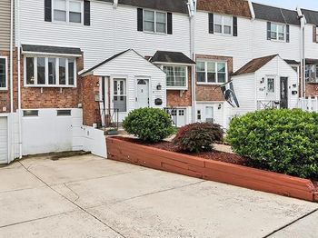 3721 S Hereford Lane