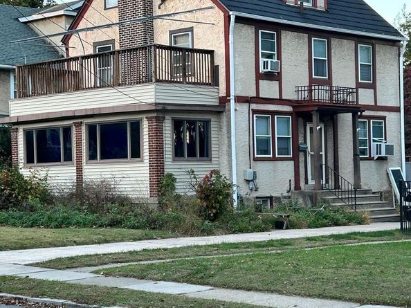 345 Wayne, Lansdowne PA 19050