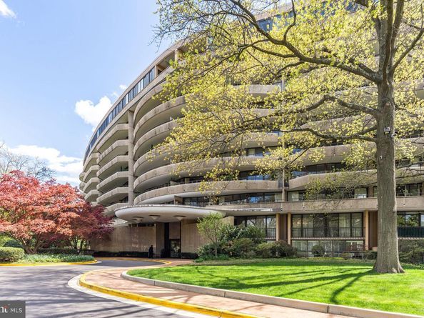 4200 Massachusetts Avenue NW UNIT 106, Washington DC 20016
