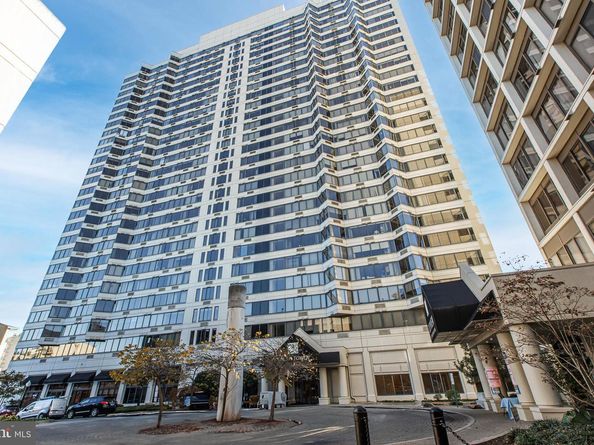 2001 Hamilton 2001, Philadelphia PA 19130