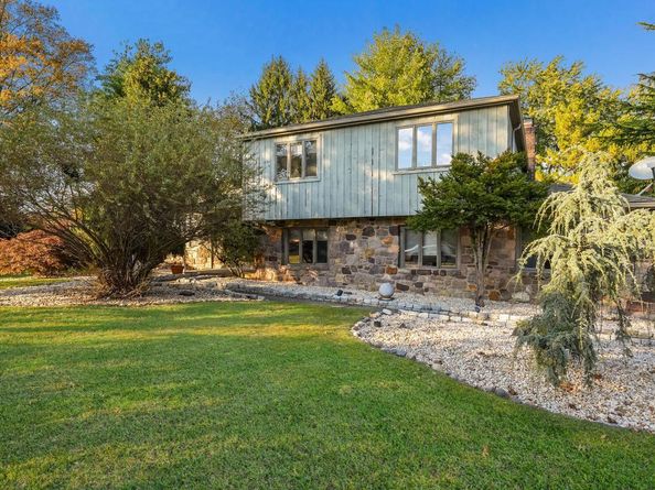 28 Peter Drive, Richboro PA 18954