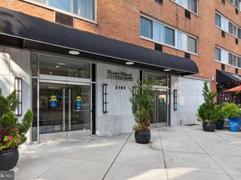 2101 Chestnut Street