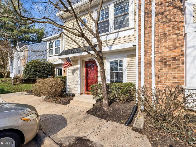 3378 Lakeside View Drive 142, Falls Church VA 22041