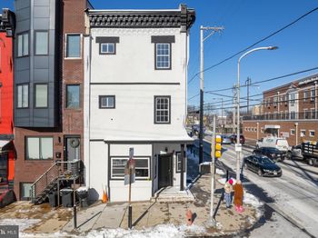 2701 W Glenwood Avenue