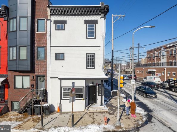 2701 W Glenwood Avenue, Philadelphia PA 19121