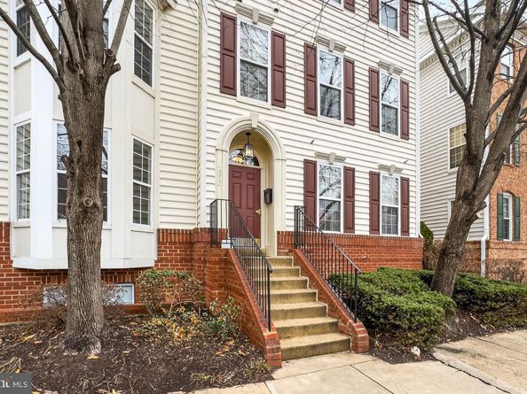 1520 Northern Neck Drive 101, Vienna VA 22182