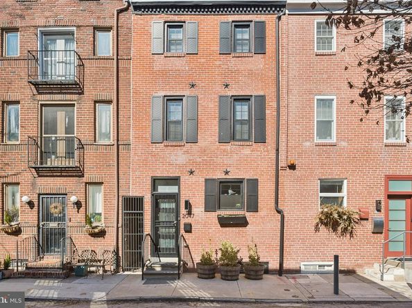 2047 Waverly Street, Philadelphia PA 19146