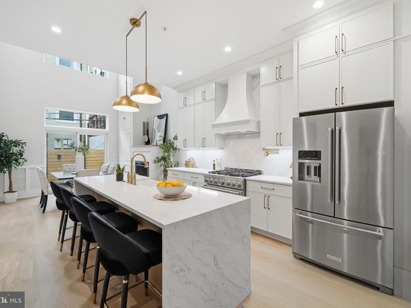 713 N 3rd Street, Philadelphia PA 19123