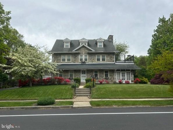 2310  12 N 52nd Street, Philadelphia PA 19131