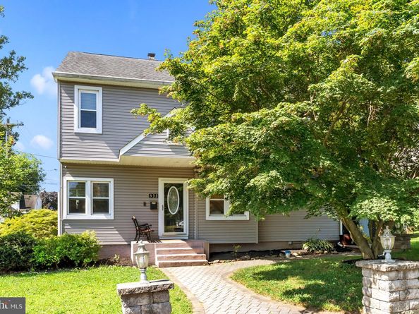 533 Avenue F, Feasterville Trevose PA 19053