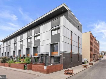 1124 N American Street