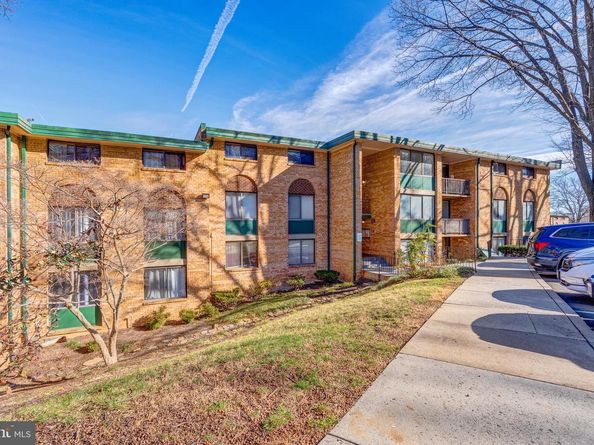 517 N Armistead Street 303, Alexandria VA 22312