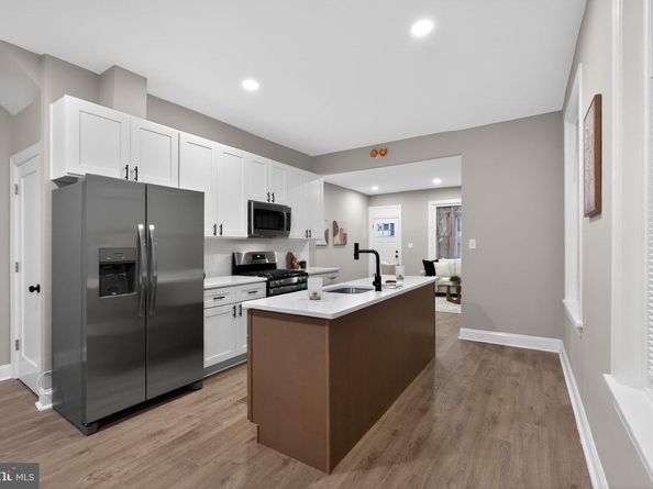 6111 Baynton Street, Philadelphia PA 19144