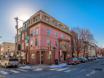 502 S 4TH Street