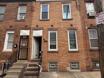 1846 E Monmouth Street