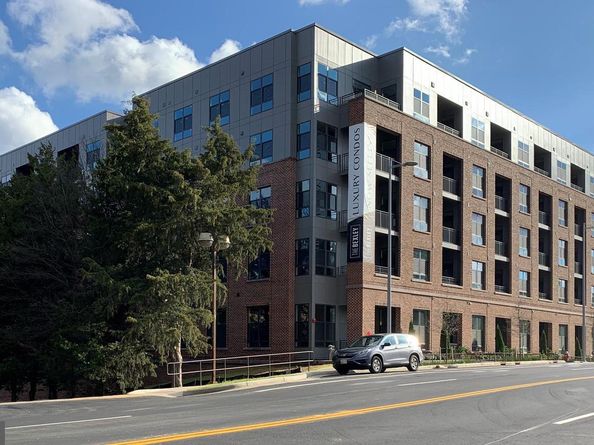Undisclosed Address #VAFX2310826, Mclean VA 22102
