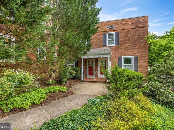 2800 S Abingdon Street B, Arlington VA 22206
