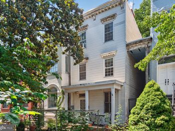 176 North Carolina Avenue SE