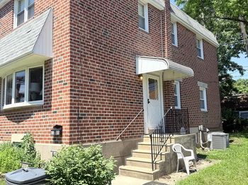 1105 Spruce Street