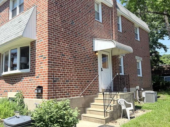 1105 Spruce Street, Collingdale PA 19023