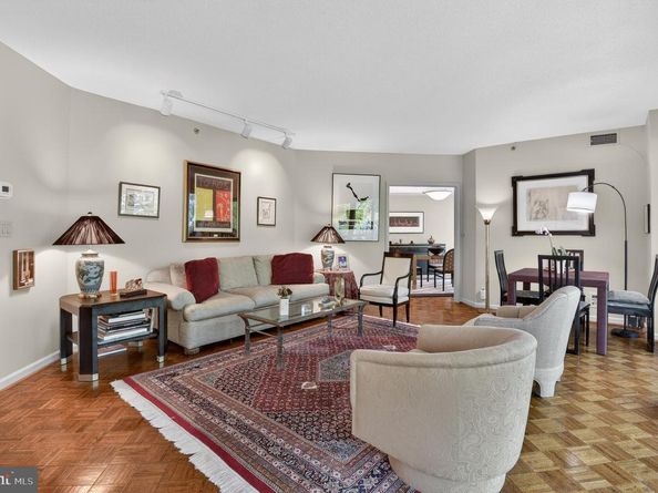 5600 Wisconsin Avenue 1207, Chevy Chase MD 20815