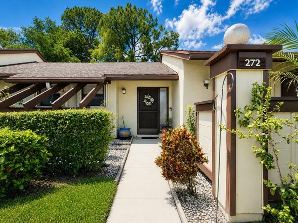 272 Beaver Dam Court, Royal Palm Beach FL 33411