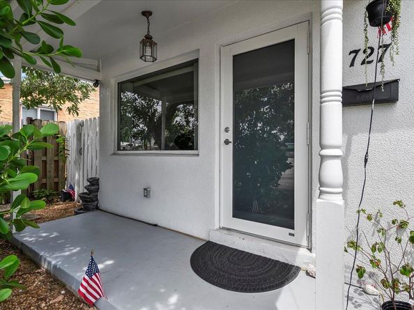 727 Bunker Road, West Palm Beach FL 33405