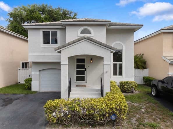 9859 NW 2nd Street, Plantation FL 33324