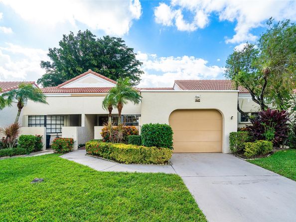 5794 Parkwalk Cir, Boynton Beach FL 33472