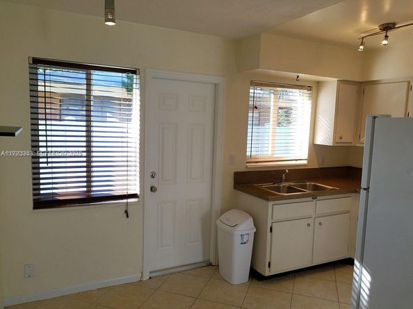 1231 NE 23rd Avenue, Pompano Beach FL 33062
