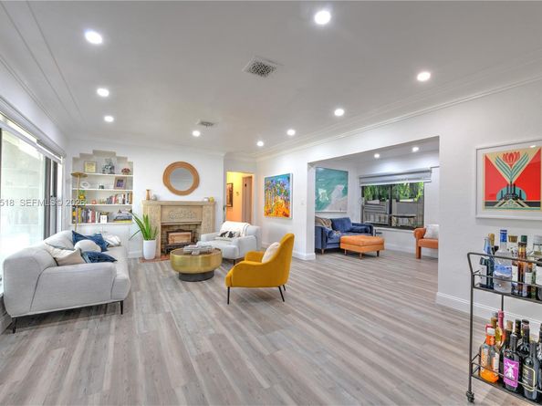 110 N 16th Avenue, Hollywood FL 33020