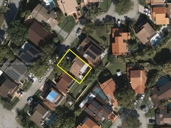 17623 NW 62nd Place N, Hialeah FL 33015