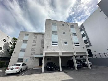 1337 NW 1st Street