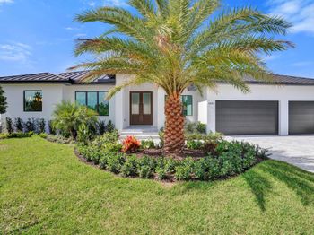 4451 NE 27th Terrace