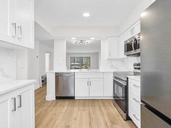 7290 Kinghurst Drive