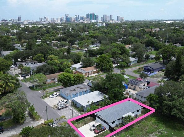 1810 NW 9th St, Fort Lauderdale FL 33311