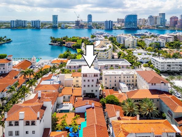 9 Via Parigi, Palm Beach FL 33480